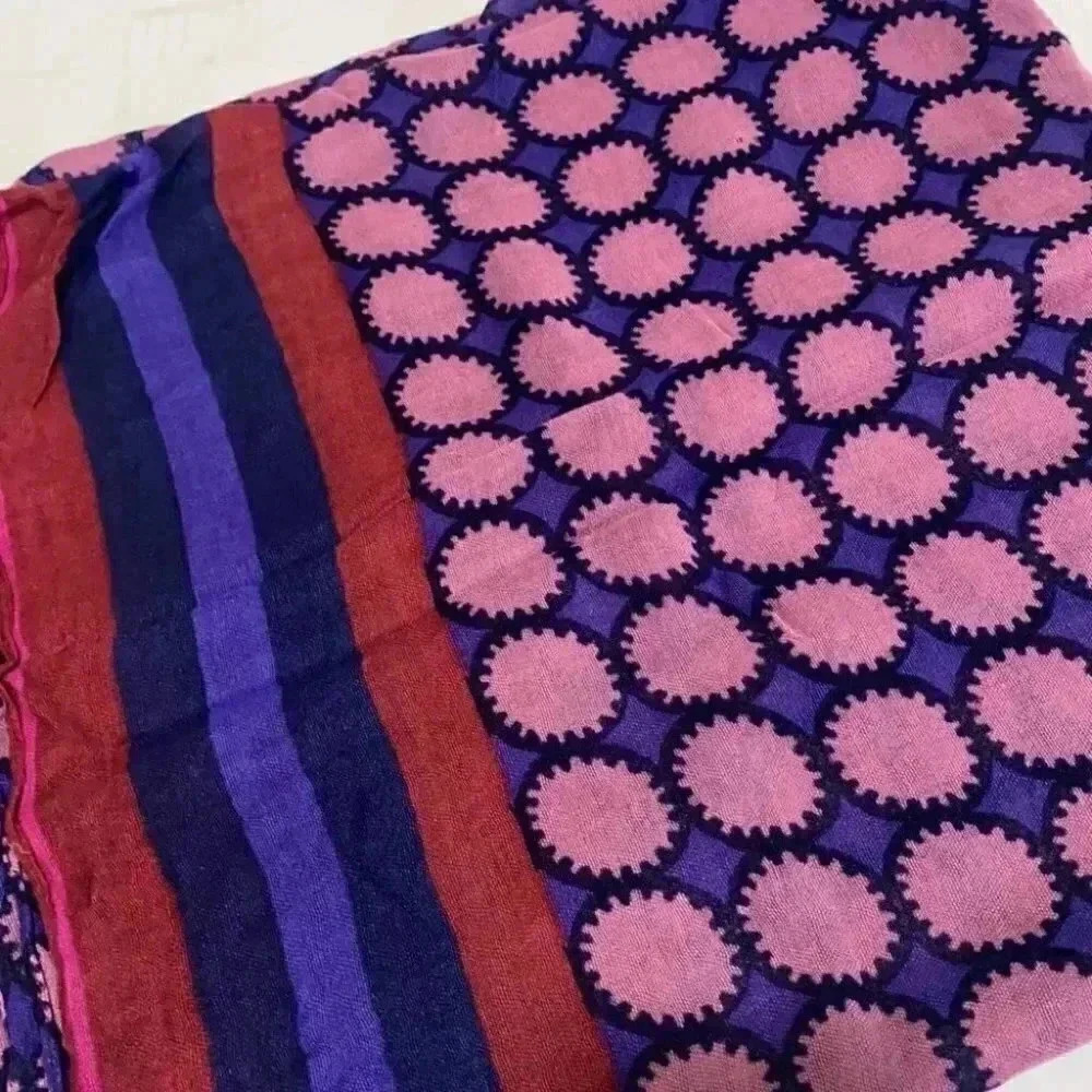 Scarf - Picture 3 of 5